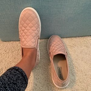 Steve Madden slip on